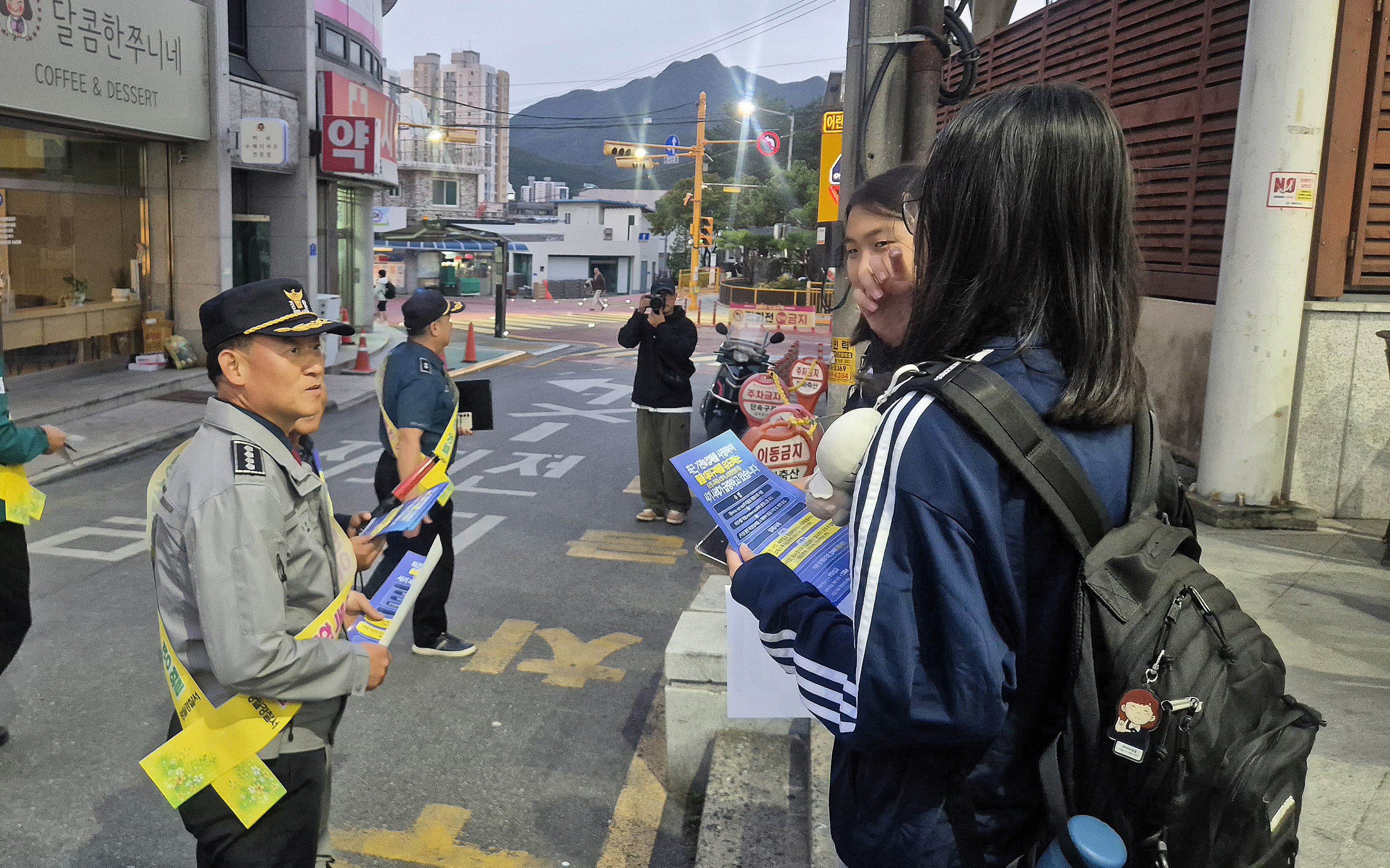 (여청) 기관단체 합동 청소년 유해환경 순찰,점검 실시-20260910_183326 (1)