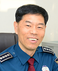 70대 총경 김택근-김택근 서장님 근무복사진1